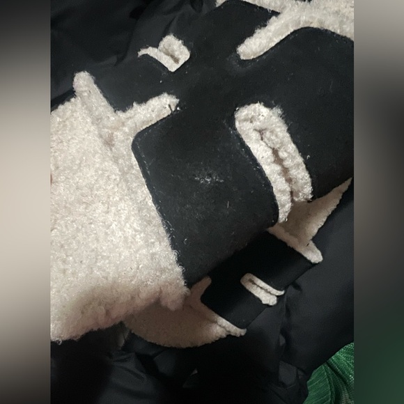 Sherpa Slippers - Picture 10 of 11